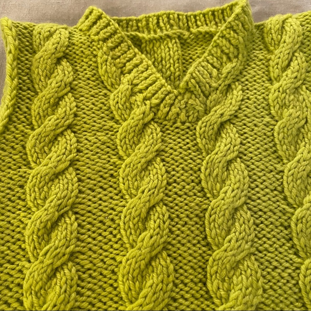 Sweater - Picture 1 of 2